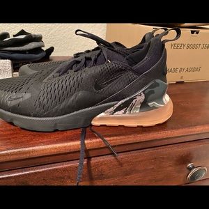 Men’s Nike 270 camouflage size 11
